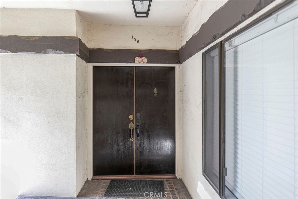 234 N Kenwood St. 106 Property Photo 4