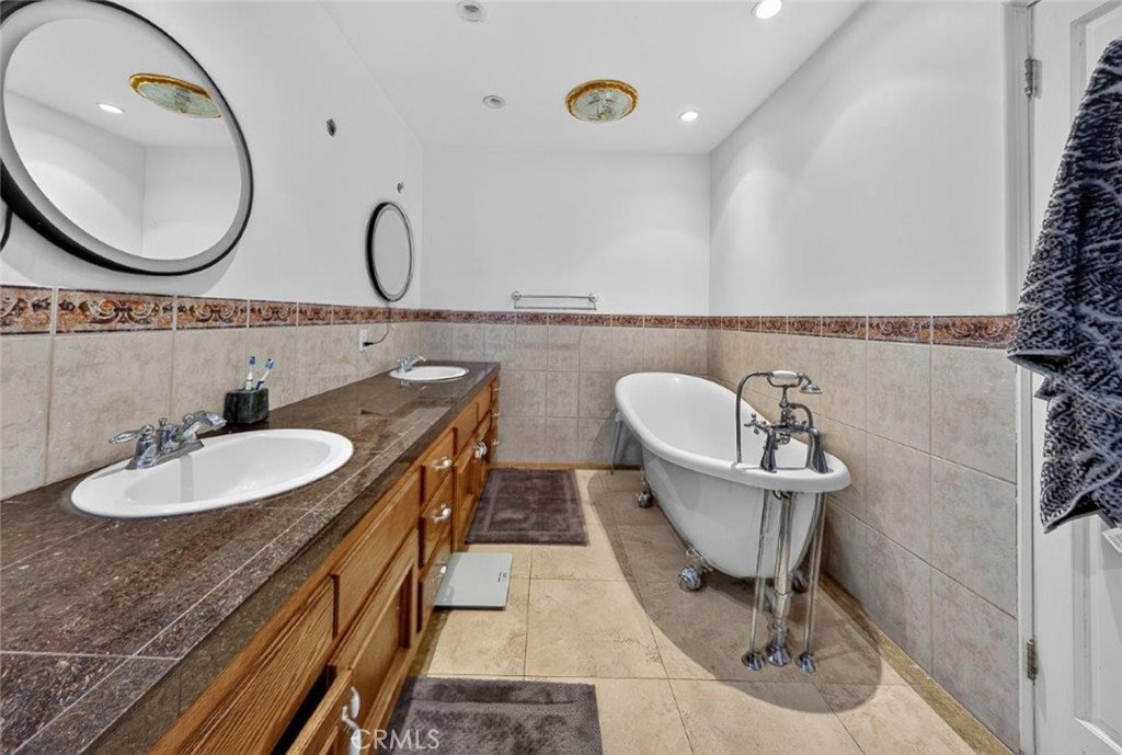 19457 Merridy Street Property Photo 31