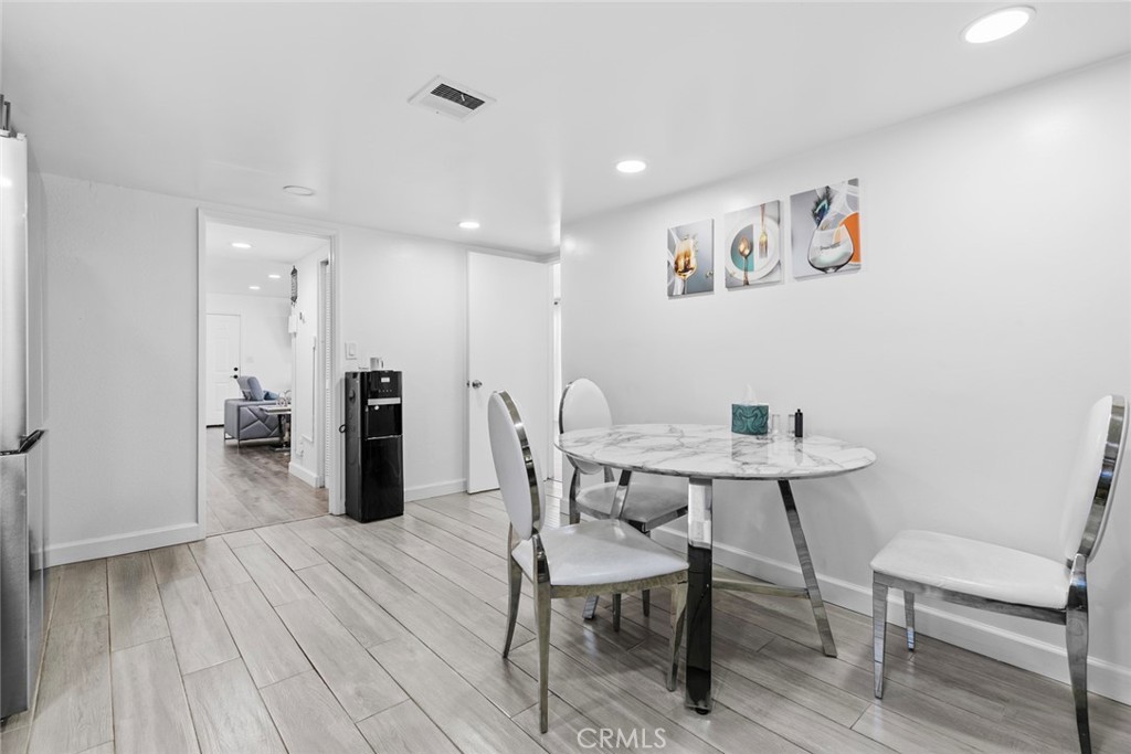 8801 Cedros Avenue 7 Property Photo 14