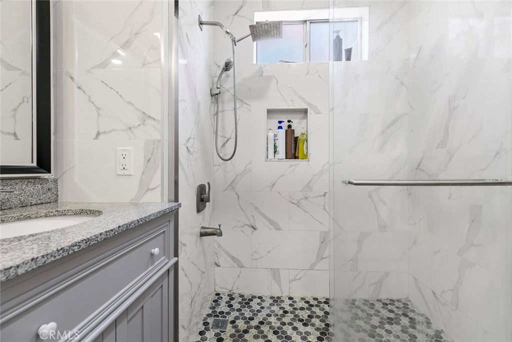 8801 Cedros Avenue 7 Property Photo 25