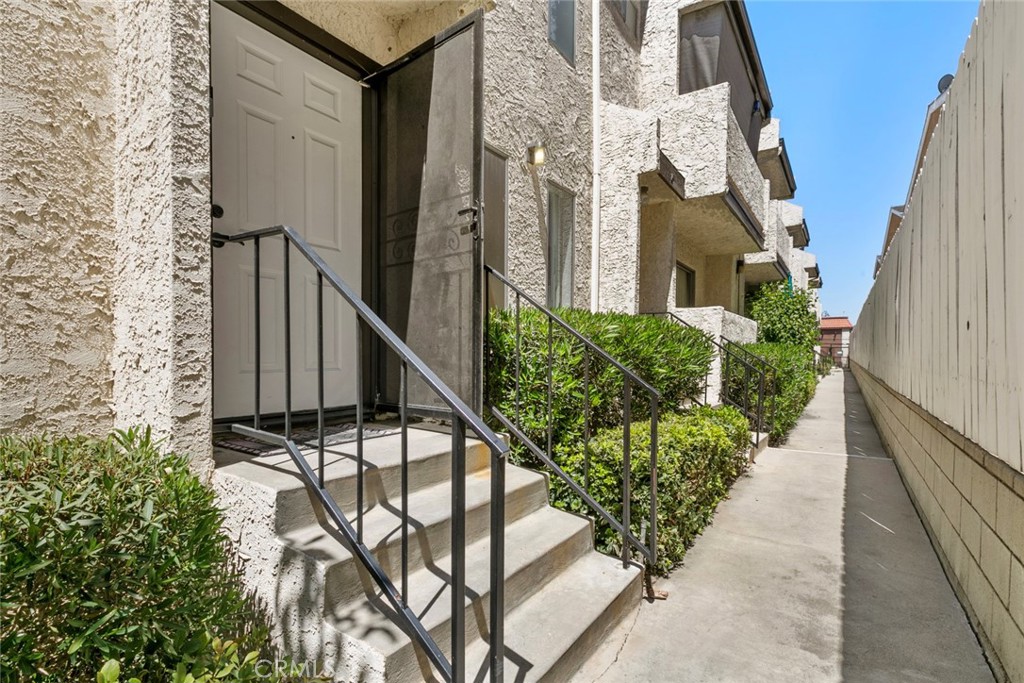 8801 Cedros Avenue 7 Property Photo 43