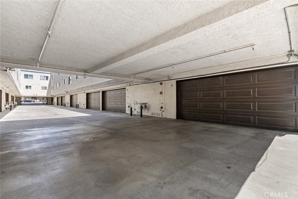 8801 Cedros Avenue 7 Property Photo 46