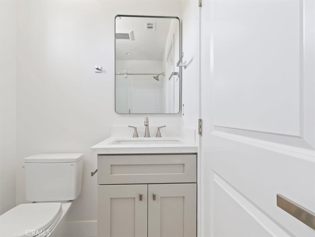 2103 N Pass Avenue N 201 Property Photo 20