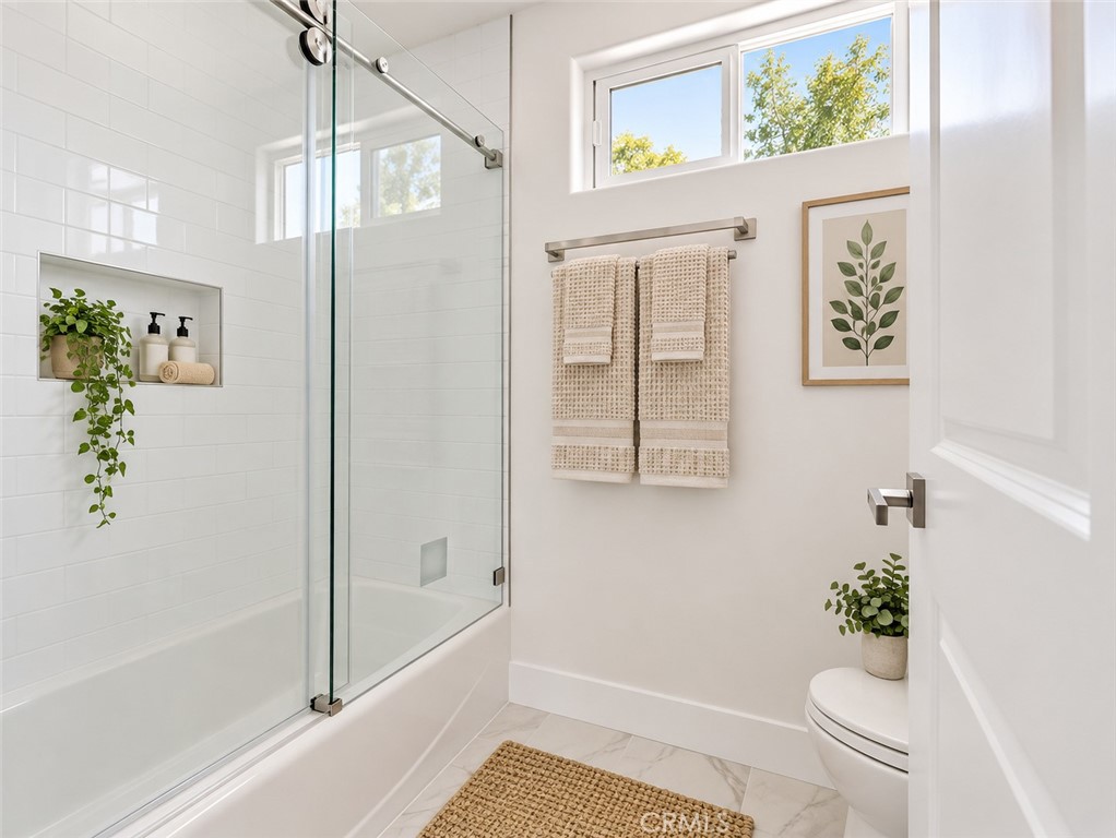 2103 N Pass Avenue N 201 Property Photo 23