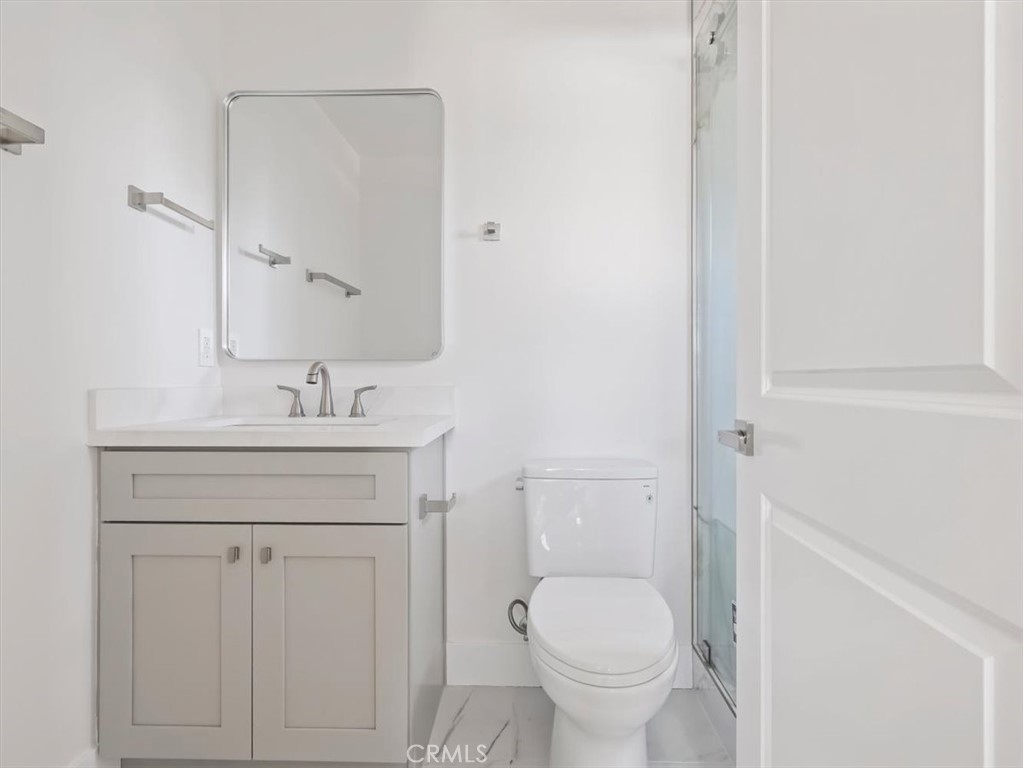 2103 N Pass Avenue N 201 Property Photo 32