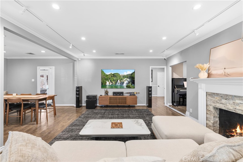 1358 Justin Property Photo 2