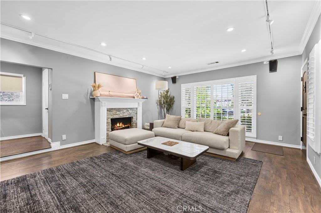 1358 Justin Property Photo 5