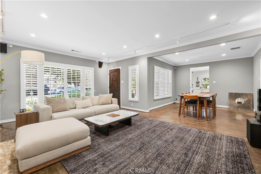 1358 Justin Property Photo 9