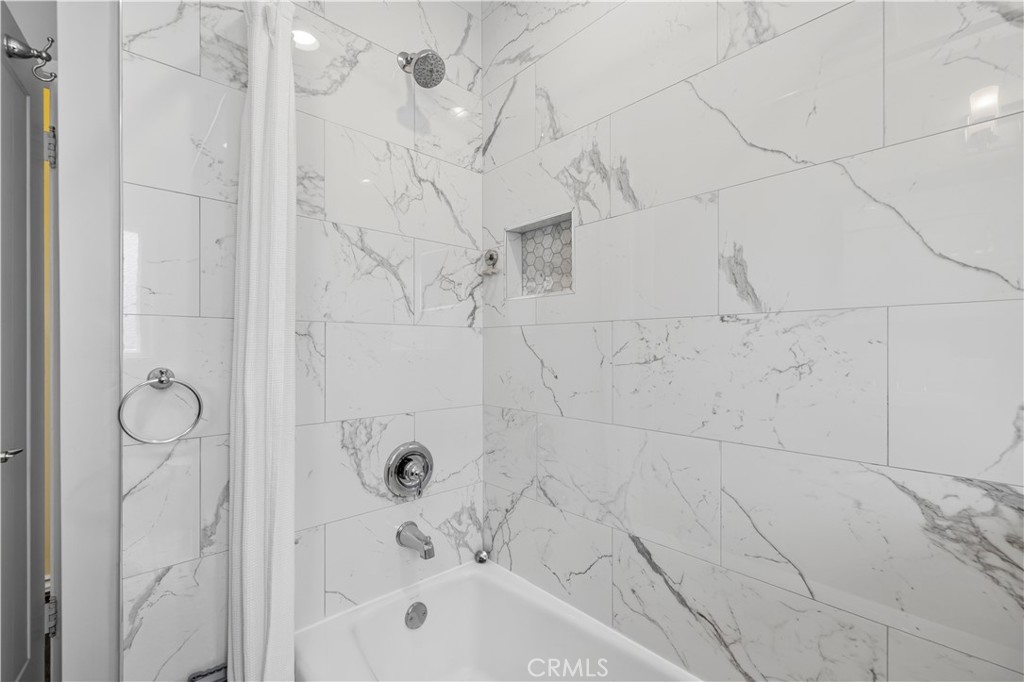 1358 Justin Property Photo 25