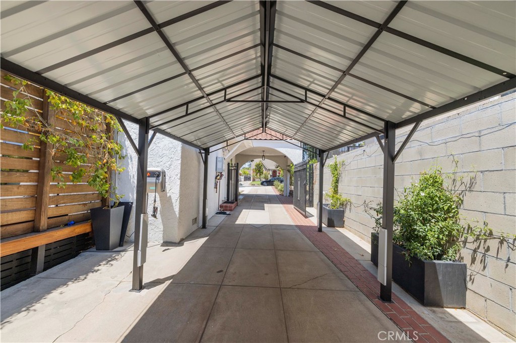 1358 Justin Property Photo 54