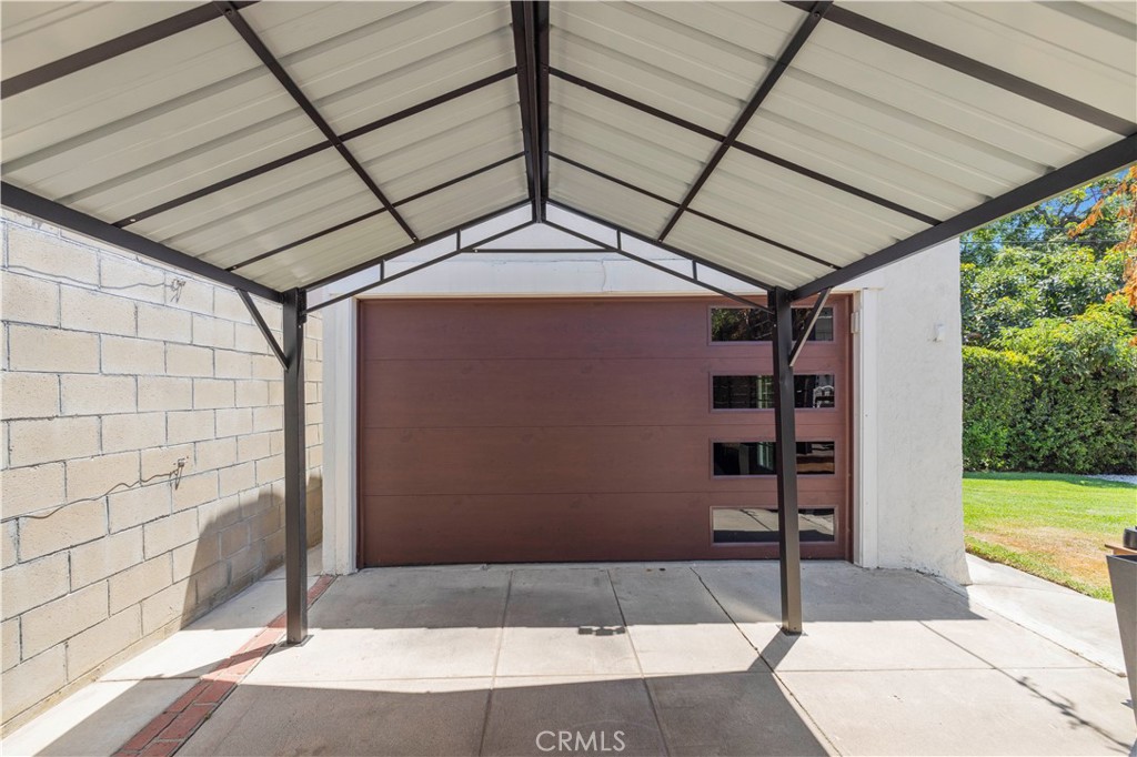 1358 Justin Property Photo 55