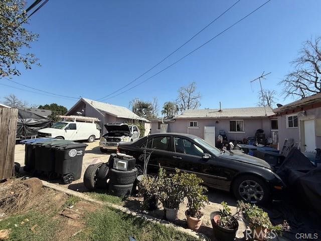 423 S Chevy Chase Property Photo 4