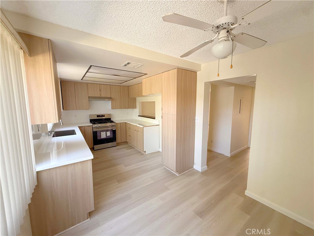 8744 Darby Avenue 14 Property Photo 11