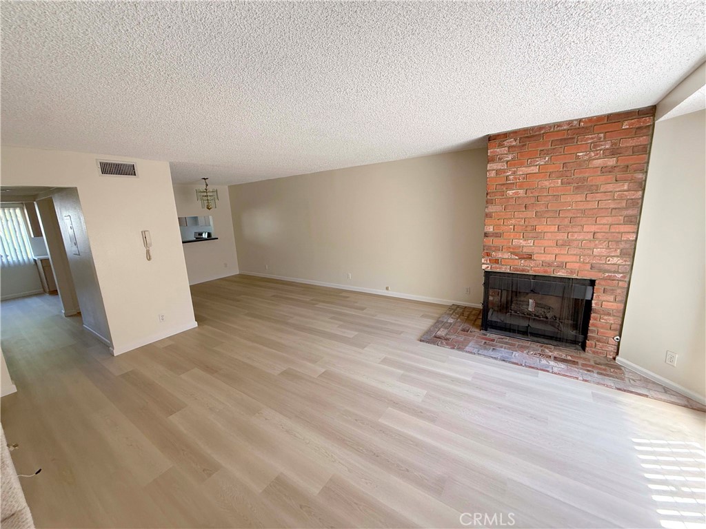8744 Darby Avenue 14 Property Photo 12