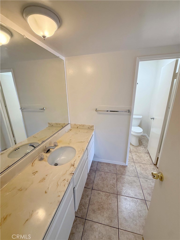 8744 Darby Avenue 14 Property Photo 18