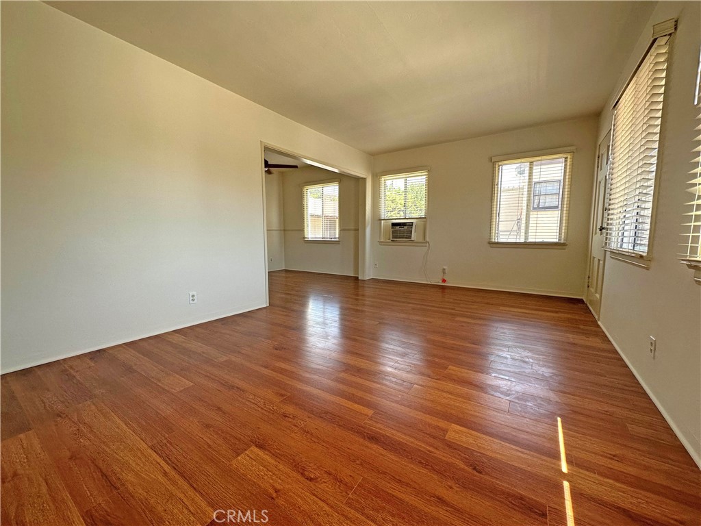 1609 E Chevy Chase Drive 1611 Property Photo 4