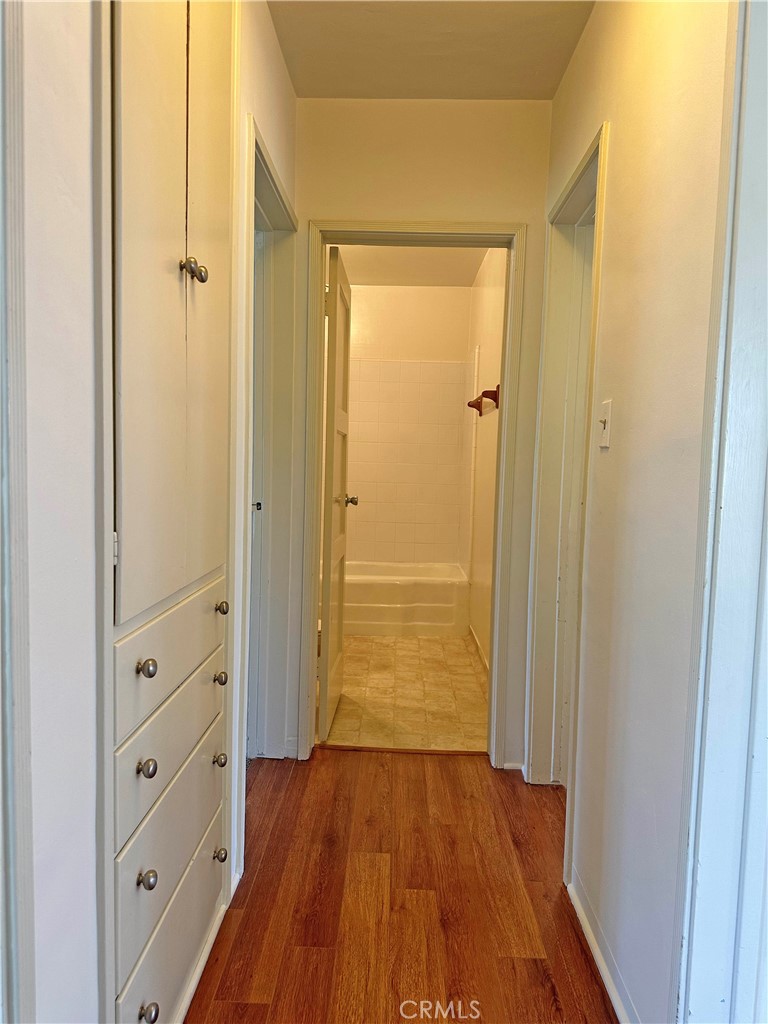 1609 E Chevy Chase Drive 1611 Property Photo 7