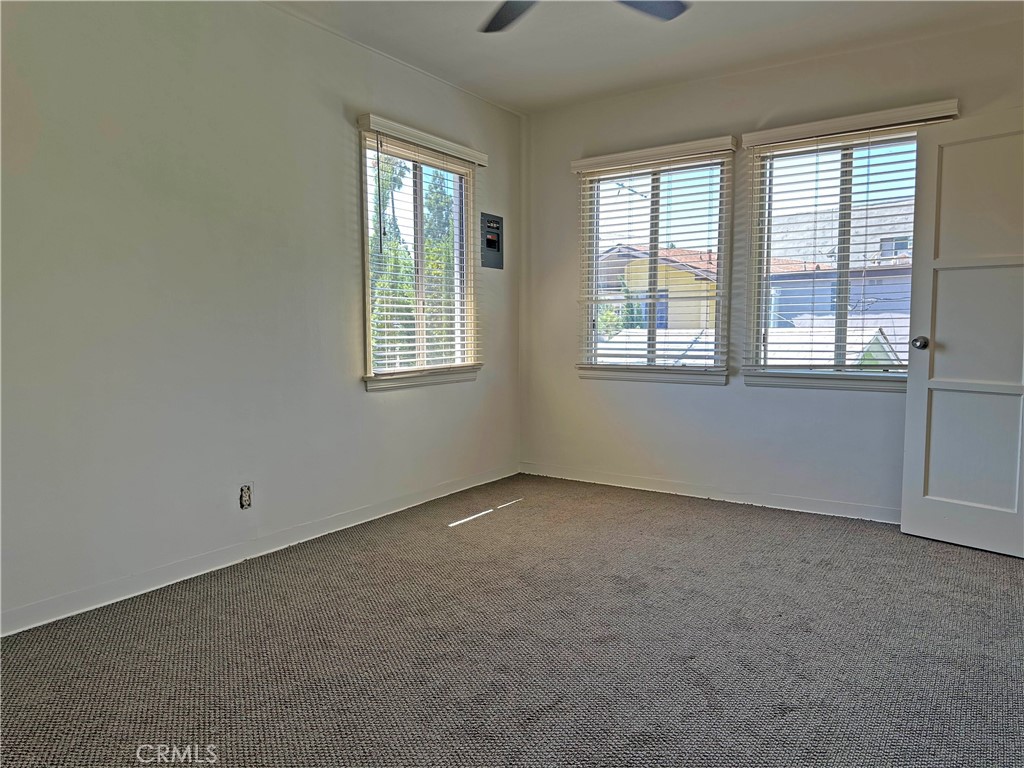 1609 E Chevy Chase Drive 1611 Property Photo 12