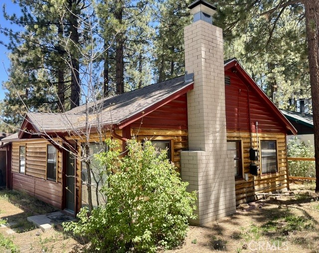 723 Fir Property Photo 2