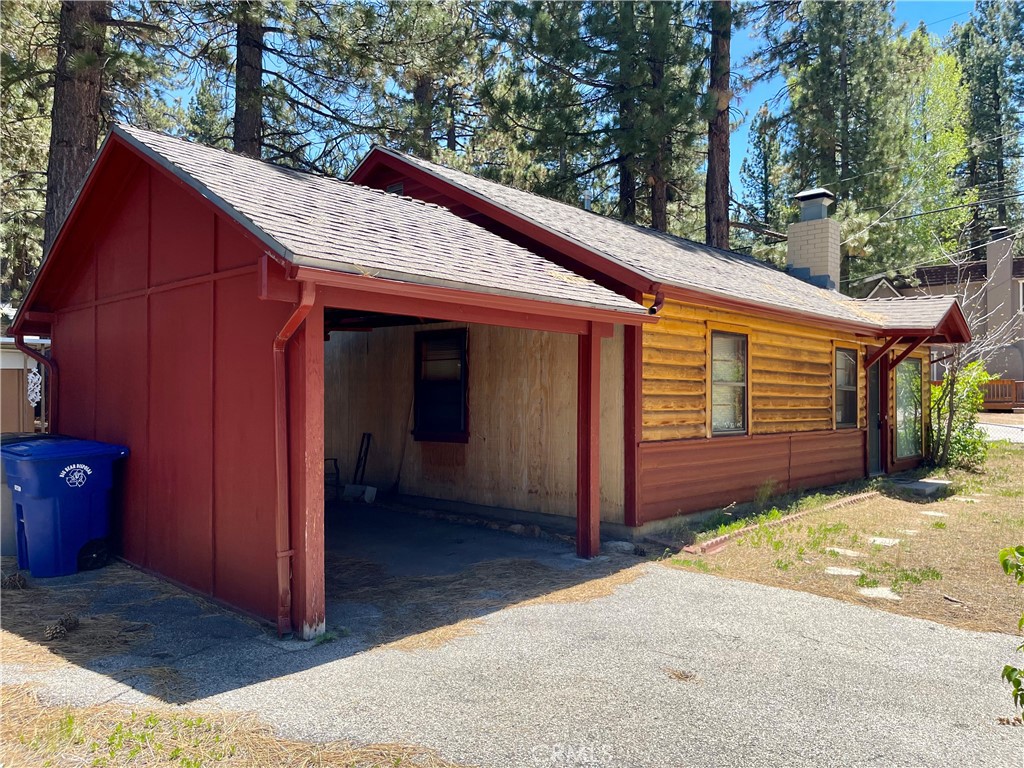 723 Fir Property Photo 14