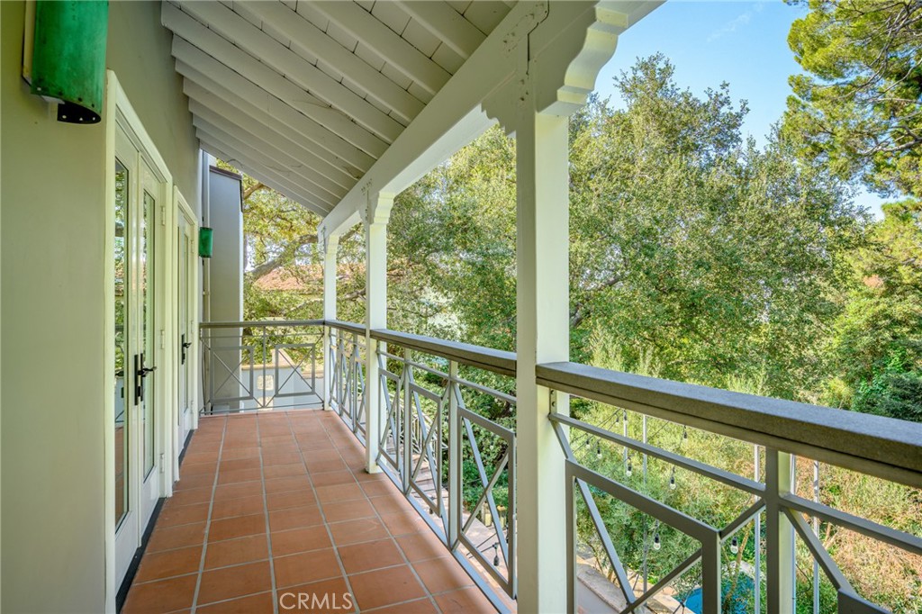 1040 Hillcroft Road Property Photo 11