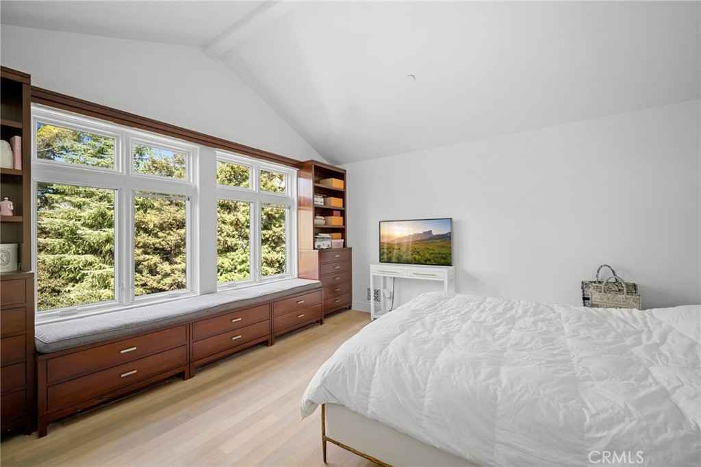 1040 Hillcroft Road Property Photo 25