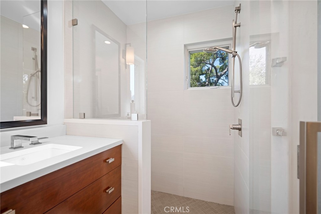 1040 Hillcroft Road Property Photo 29