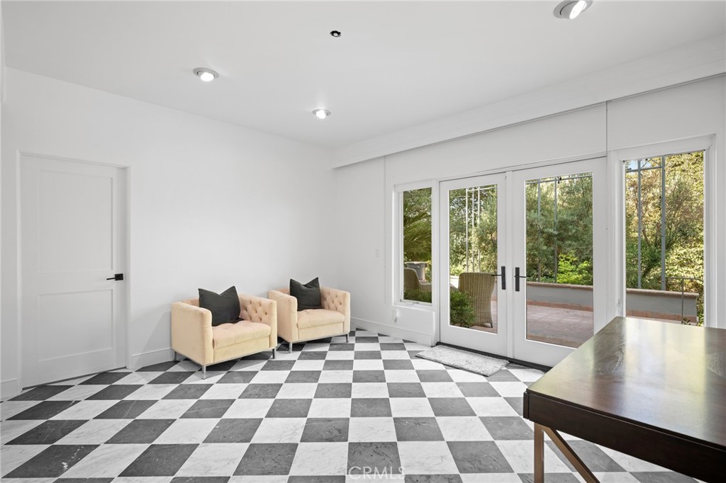 1040 Hillcroft Road Property Photo 31
