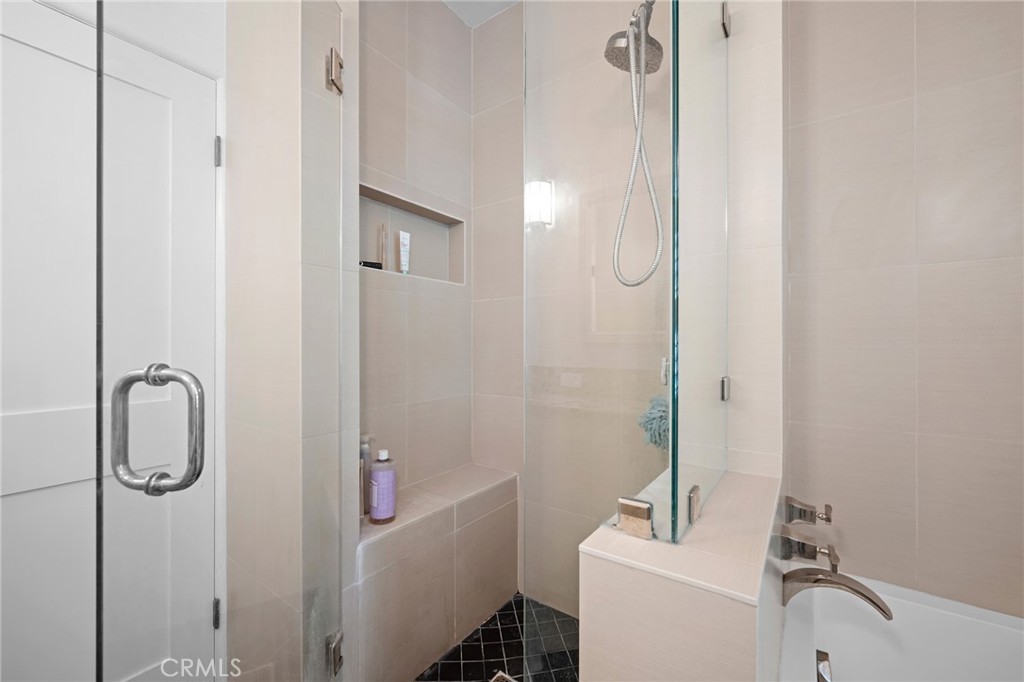 1040 Hillcroft Road Property Photo 36