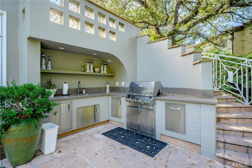 1040 Hillcroft Road Property Photo 40