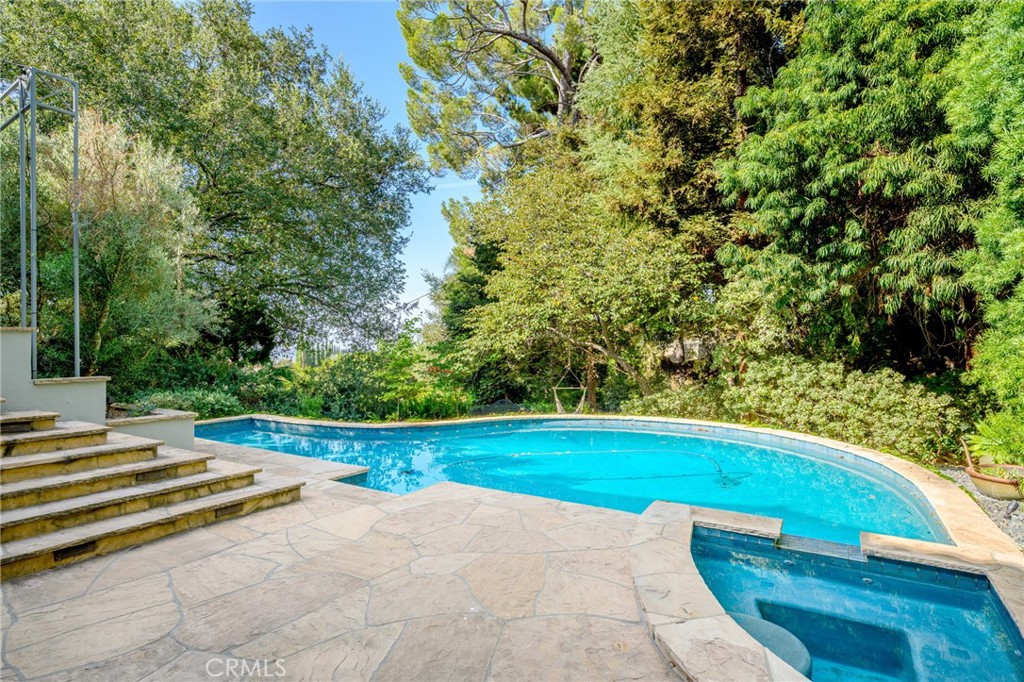 1040 Hillcroft Road Property Photo 44