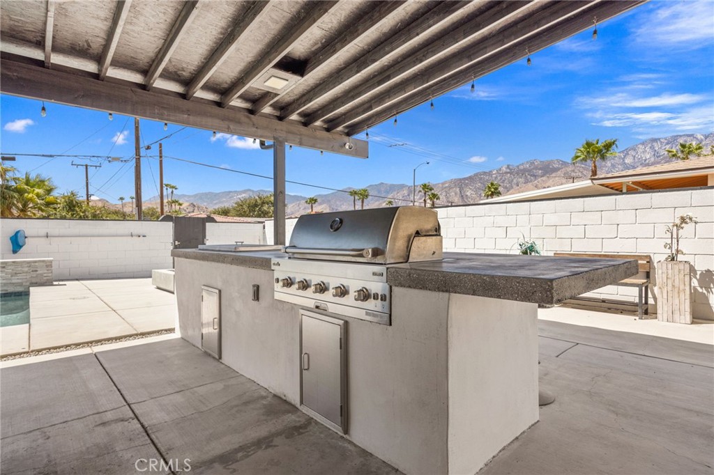589 S Mountain View Property Photo 23