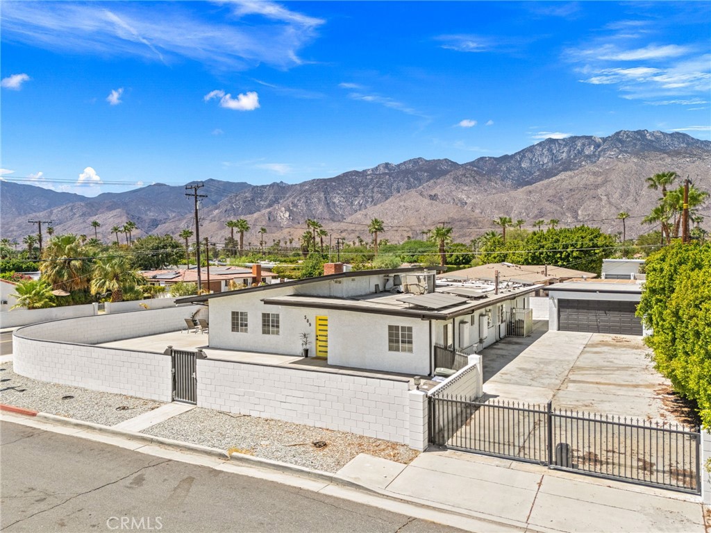 589 S Mountain View Property Photo 26