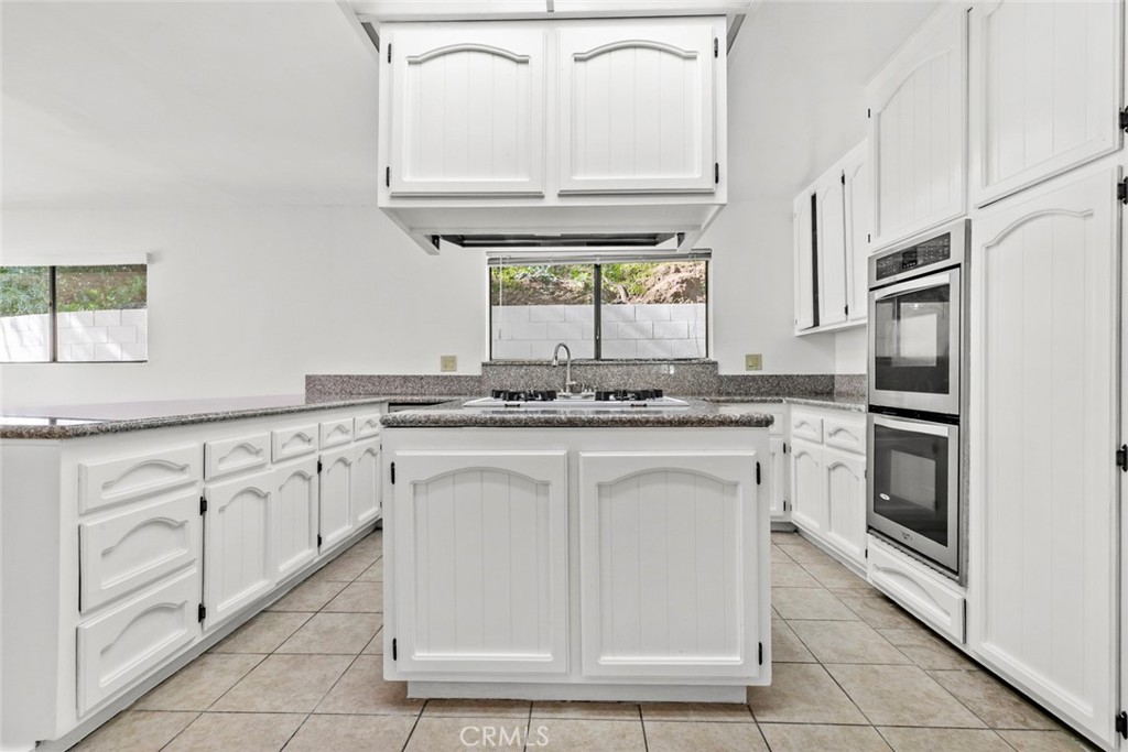 1321 Greenbriar Property Photo 17