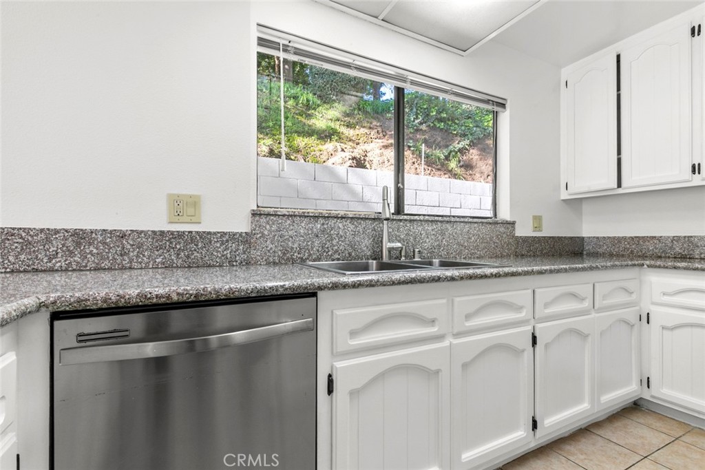 1321 Greenbriar Property Photo 19