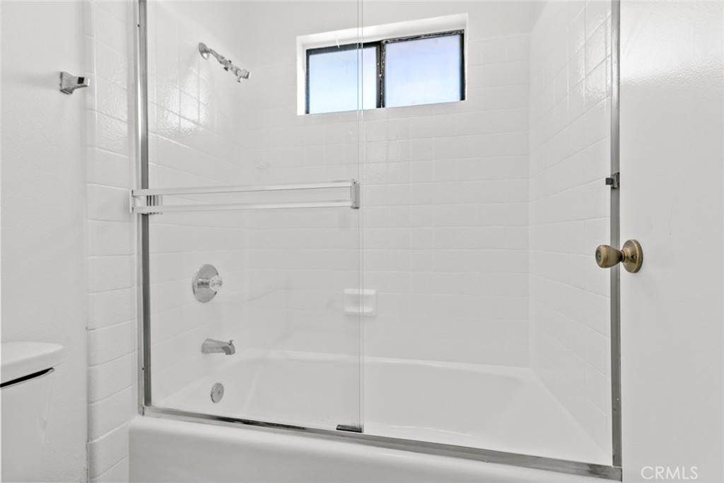 1321 Greenbriar Property Photo 28