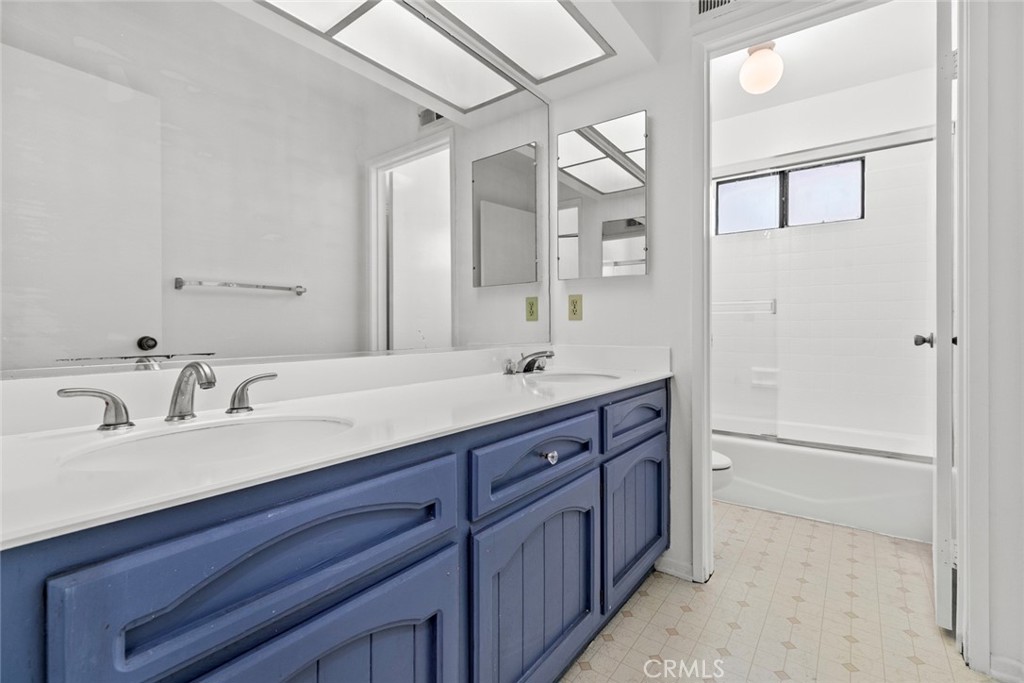 1321 Greenbriar Property Photo 43