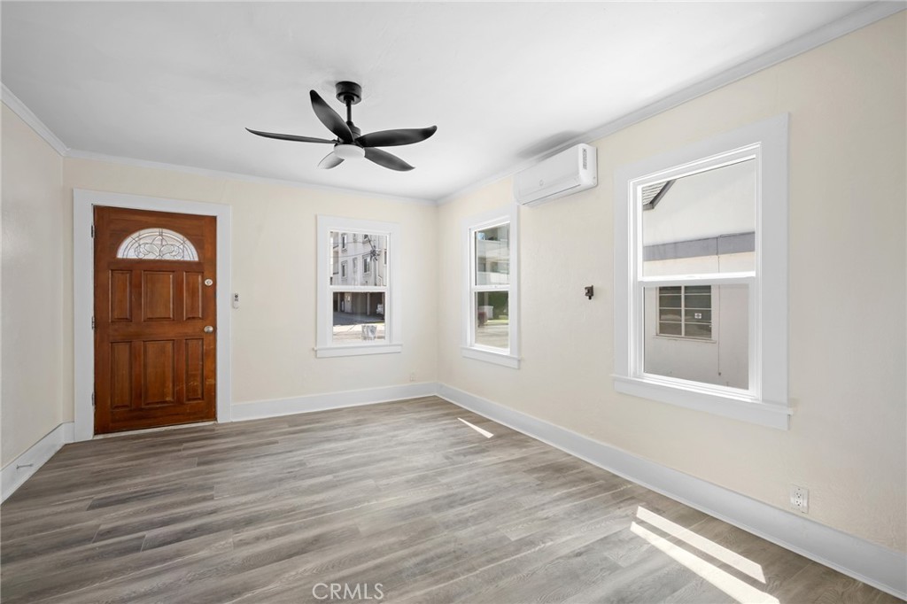 4819 Vincent Property Photo 3