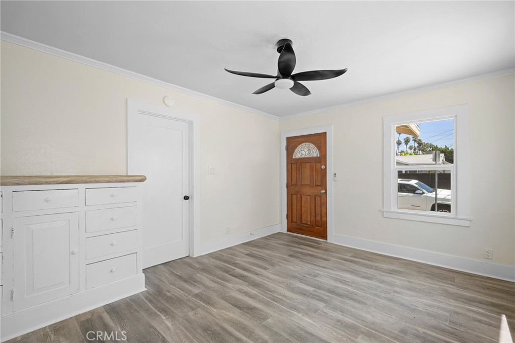 4819 Vincent Property Photo 5