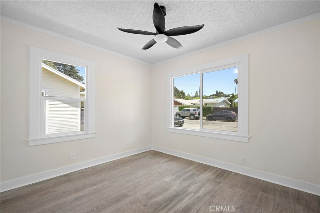 4819 Vincent Property Photo 12