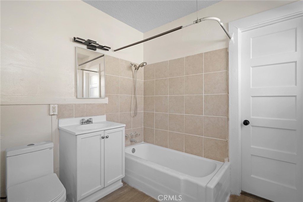 4819 Vincent Property Photo 14