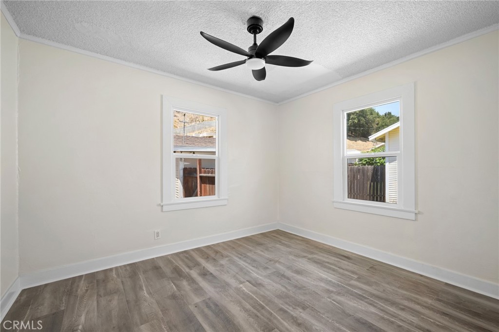 4819 Vincent Property Photo 16