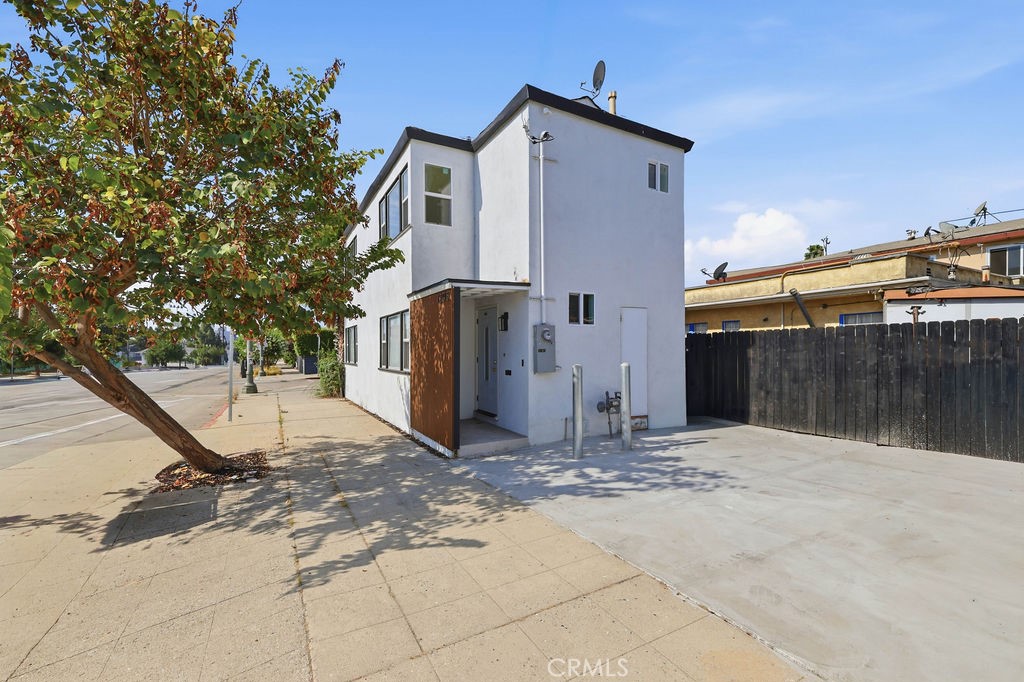 1205 Cole Avenue Property Photo 1