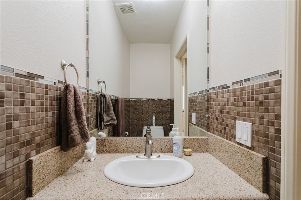 13220 Valleyheart Drive 202 Property Photo 27