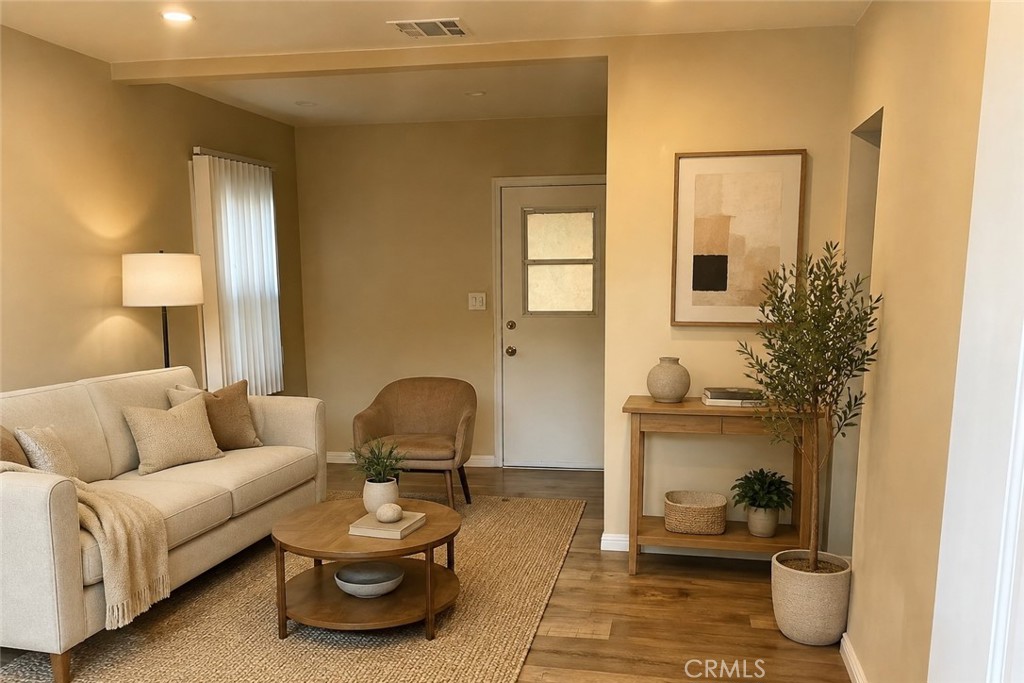 545 E Palmer #C Property Photo 1