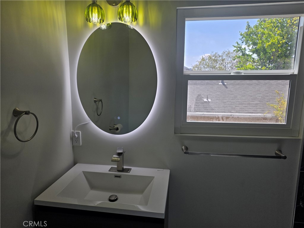 3255 Henrietta Property Photo 24