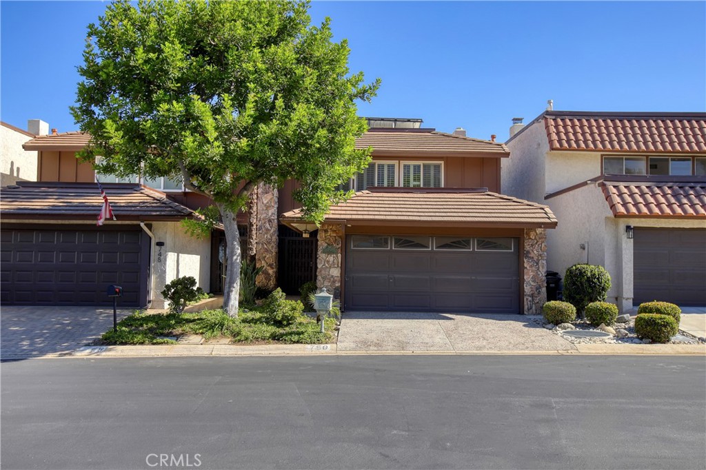 750 Galaxy Heights Property Photo 3