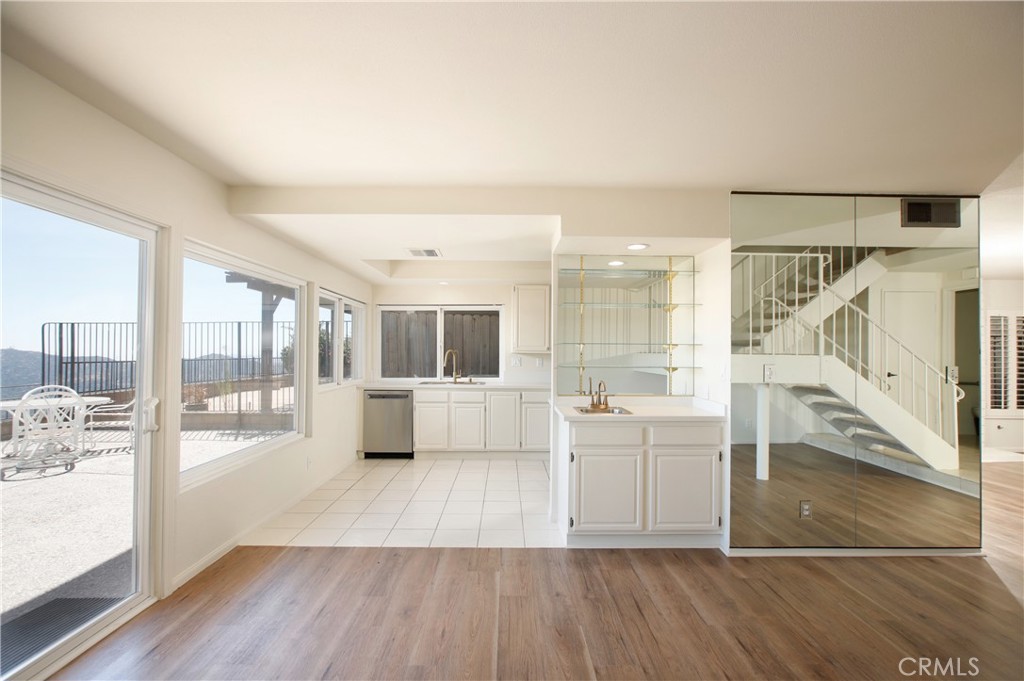 750 Galaxy Heights Property Photo 25