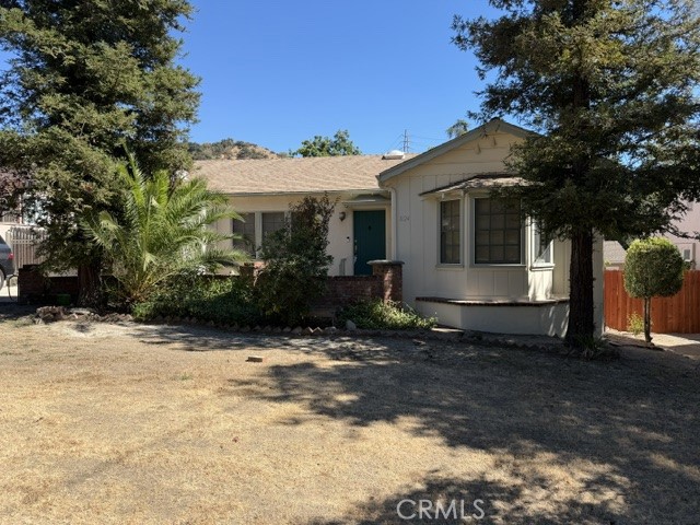 1824 Oakwood Avenue Property Photo 3