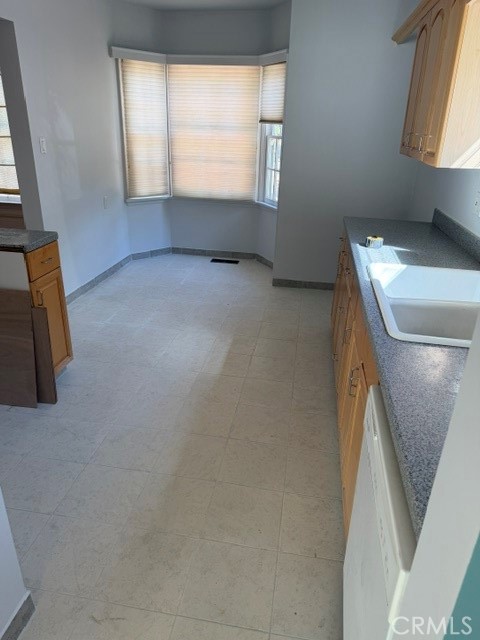 1824 Oakwood Avenue Property Photo 16